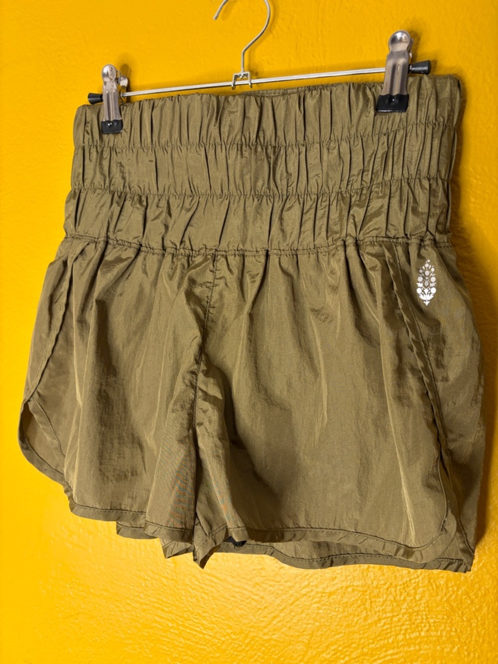 FP Movement by Free People NWT The Way Home Run Olive Green Athletic Shorts Sz S